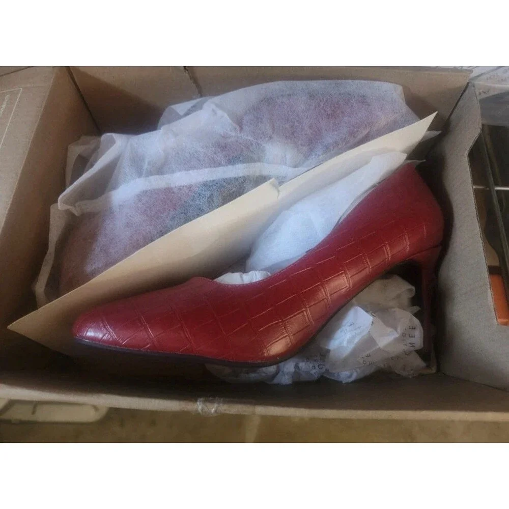 Journee Collection Red Croc Embossed Pointed Toe Stiletto Pump 8.5W